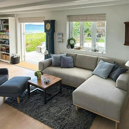 Summer House In Fisherman's Style By Helnaes Bay Vakantiehuis Ebberup